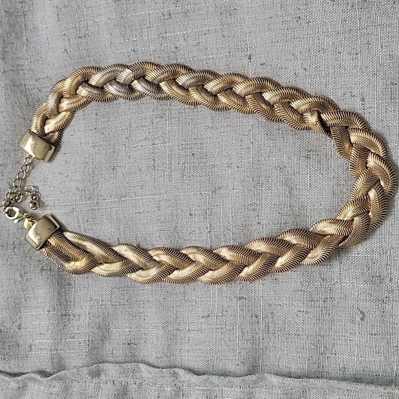 EXPRESS Goldtone Braided Necklace - Picture 5 of 8
